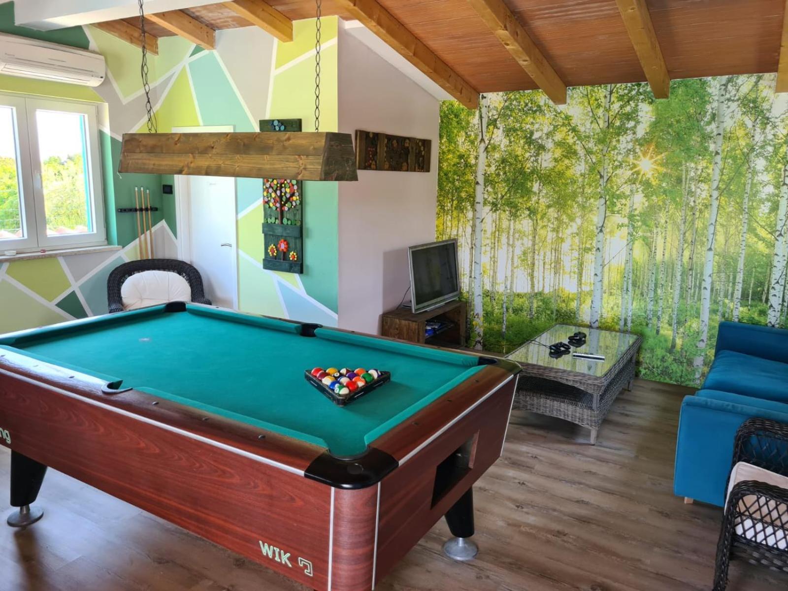 Villa Tanga Ровин Екстериор снимка